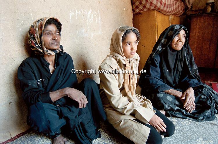 Drugs addiction in Iranian city of Kerman covers three generations of women all addicted to heroin