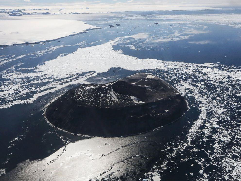 SLIDESHOW: Stunning aerial photos reveal evolving Antarctic landscape