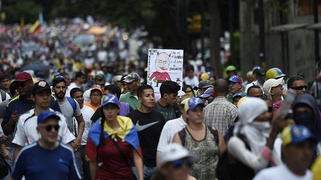 Venezuelan's opposition calls new strike against President Maduro
