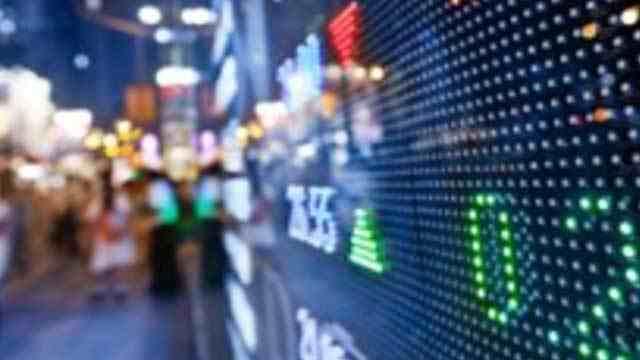 U.S. venture capital's digital coin quandary: cash-rich startups