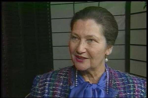 Photograph of Holocaust survivor and pro-choice lawmaker Simone Veil