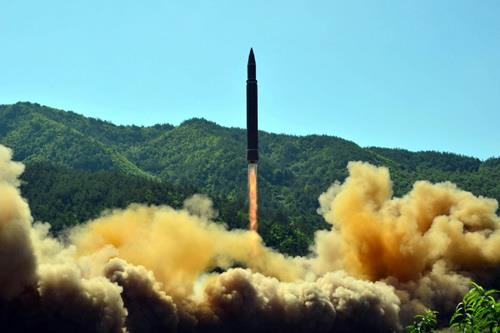N. Korea is launching an ICBM misslie in defiance of int'l community