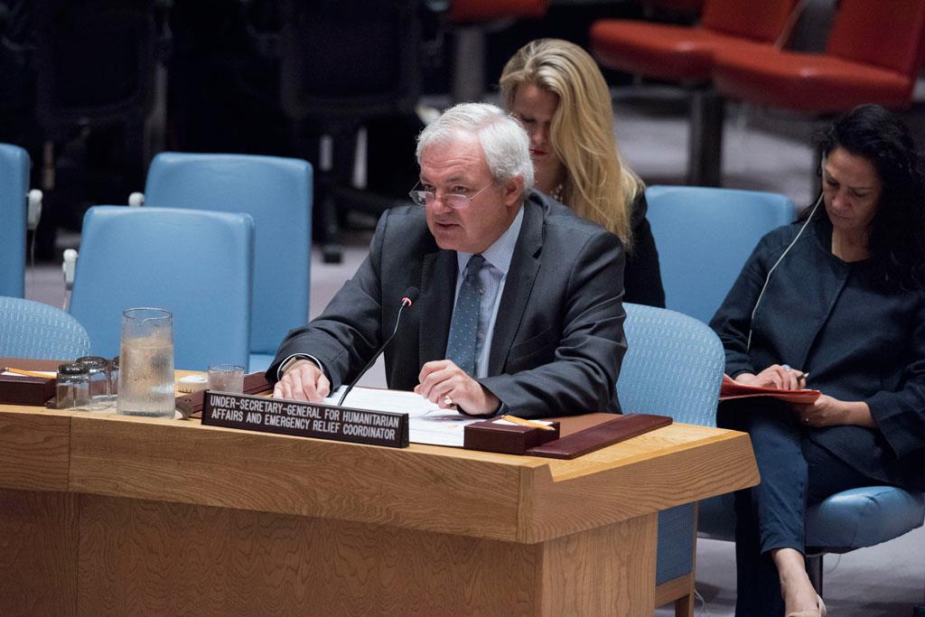 Stephen O'Brien, Under-Secretary-General for Humanitarian Affairs and Emergency Relief Coordinator, briefs the Security Council on the humanitarian situation in Yemen. UN Photo/Kim Haughton