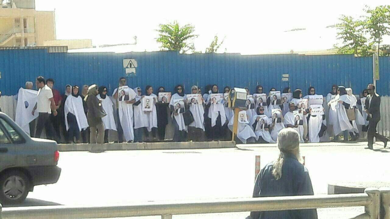 On Sunday, a group of Mr Taheri’s followers gathered outside “Revolutionary Court” in Tehran to protest the death penalty.