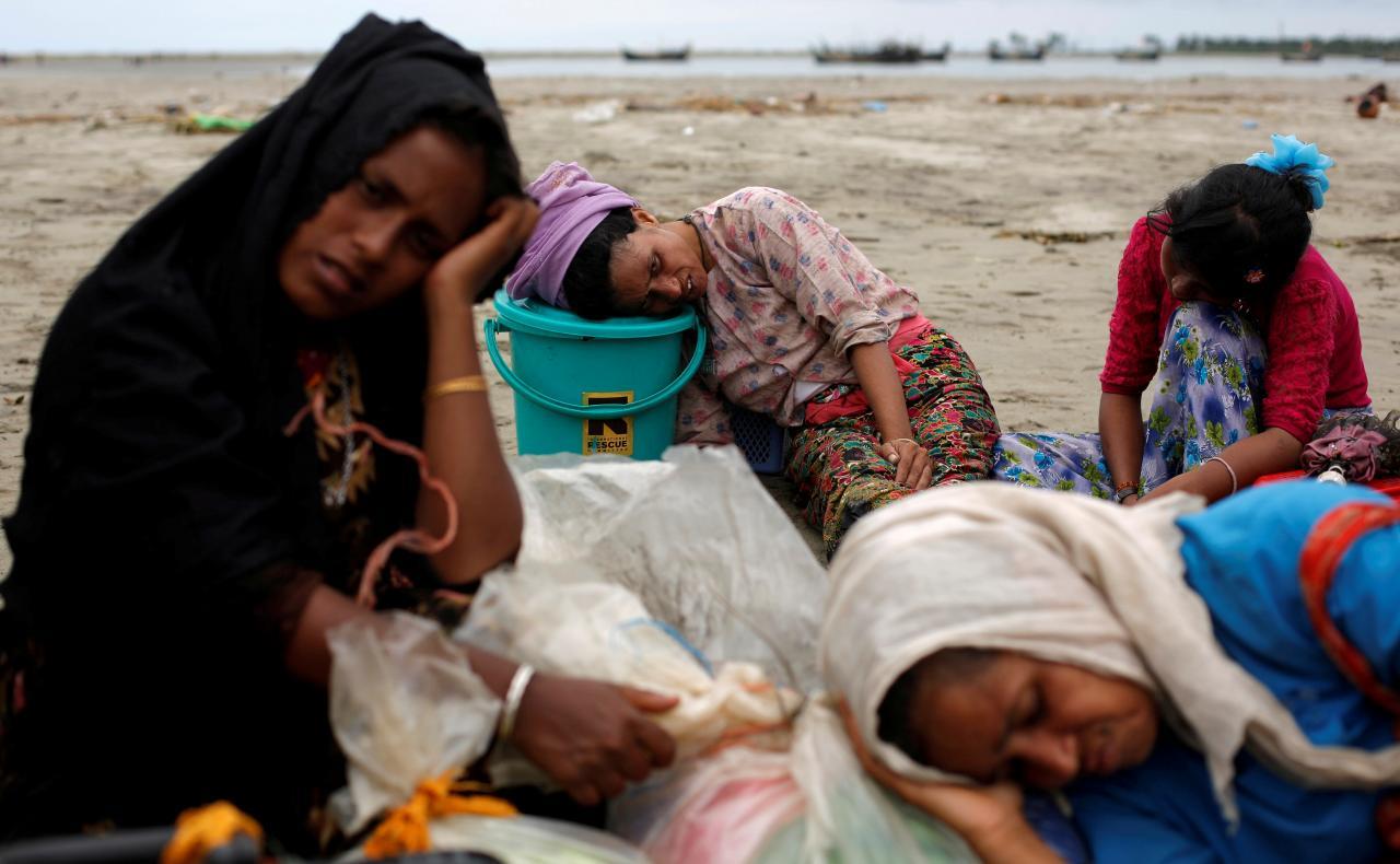 Bangladesh seeks support to move fleeing Rohingya to remote, flood-prone island