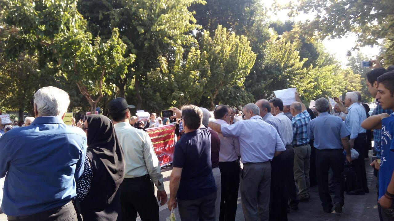 Protest Gathering of around 2,000 pensioners in Tehran