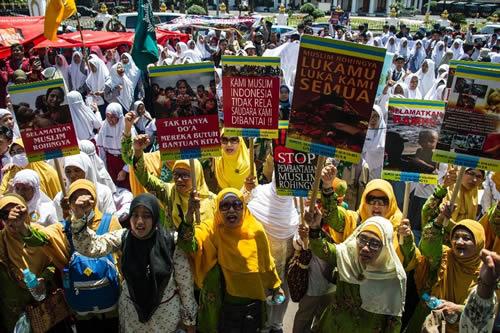 Indonesian activists protest against Myanmar in Surabaya on September 5, 2017