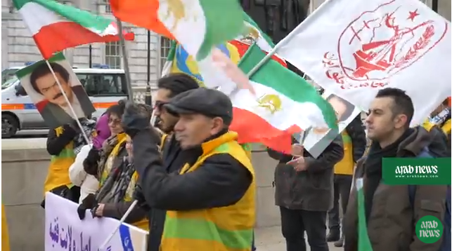 Protestors in London urge UK prime minister to ‘break silence’ on Iran
