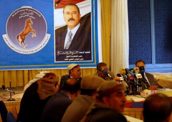 Members of the General People's Congress party attend a meeting of the party's leadership in Sanaa, Yemen January 7, 2018