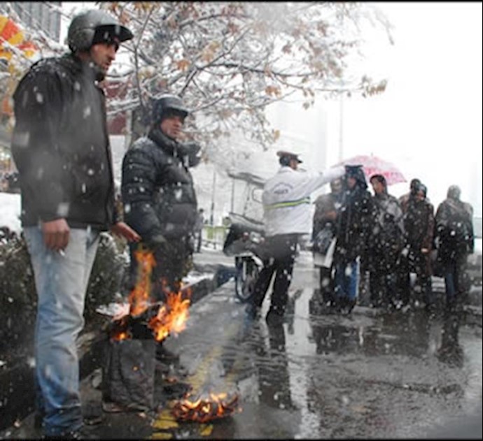 People Burn Wood to Survive in World’s Second Country of Gas Reserves