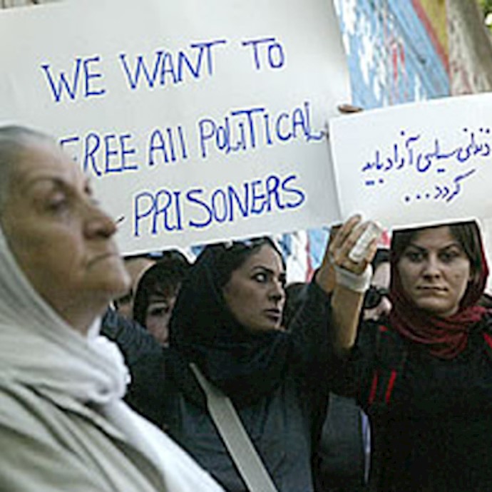 Detained students’ families protested in front of UN headquarter in Tehran