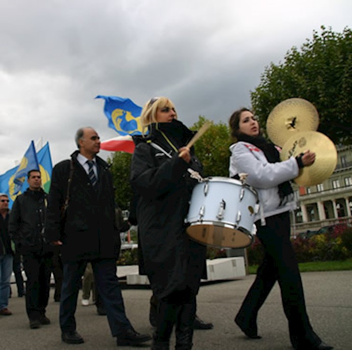 Geneva sit-in, Day 53<br>
Prominent NCRI artist speaks, solidarity messages of Associations read