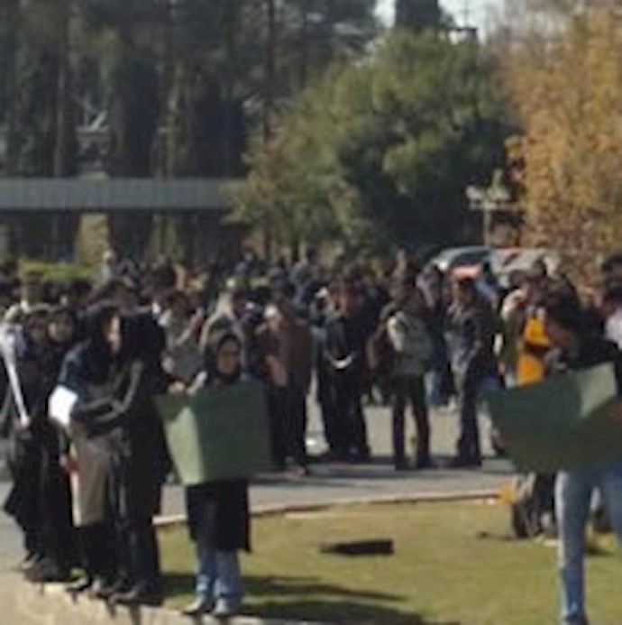 Paramilitary Bassij issued an ultimatum to students in Shiraz