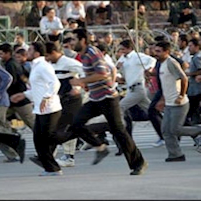 Youths of northeastern Iranian city injured criminal clergy severely