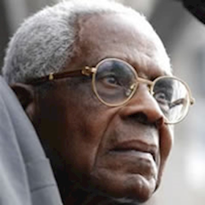 NCRI delegation presented bouquets of flowers to Aime Cesaire