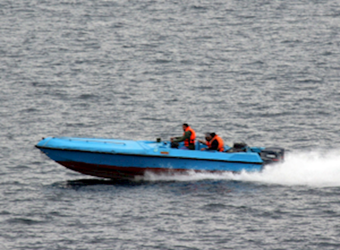 US Navy fired warning shots at Iranian fast boats, Fox News