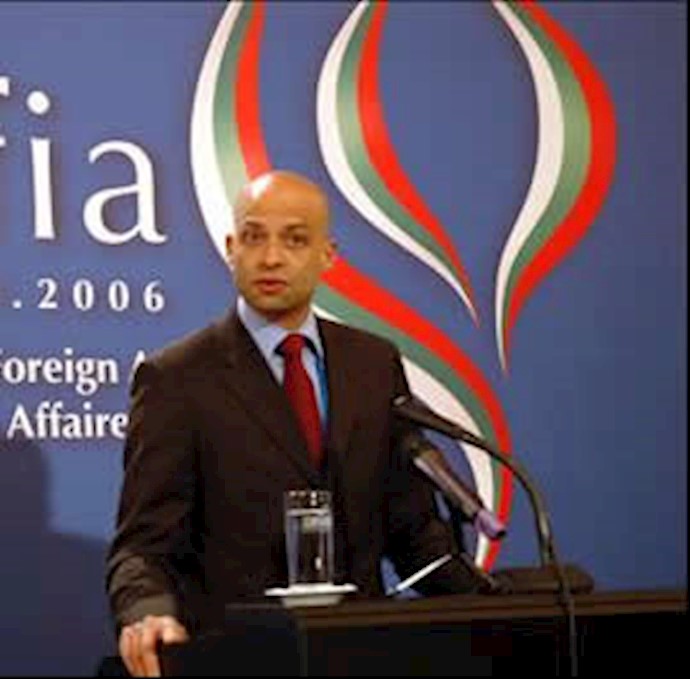 Taliban armed with Iranian weapons: NATO