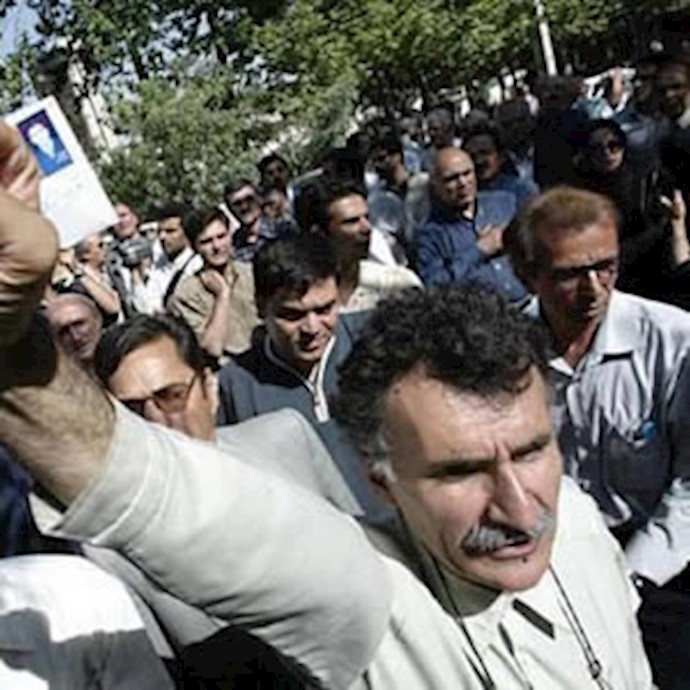 7,000 brick factory workers continue their second week of strike