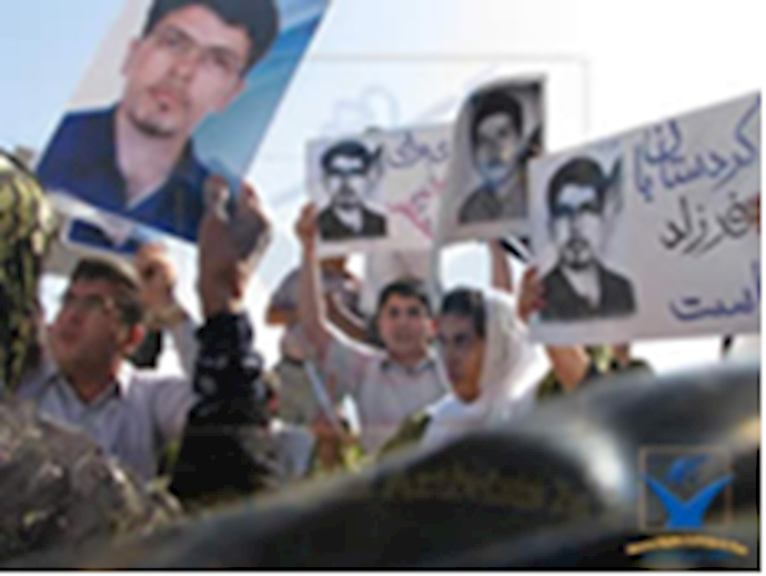 Hundreds of citizens demonstrate in Mahabad demanding Farzad Kamangar’s release
