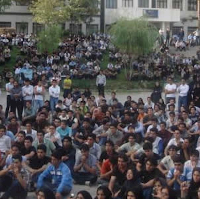 Iranian regime’s agents attacked College students in Tehran’s, injuring some