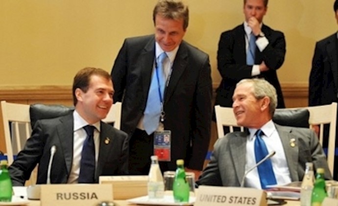 G8 leaders believe Iran is after nuke, Le Monde