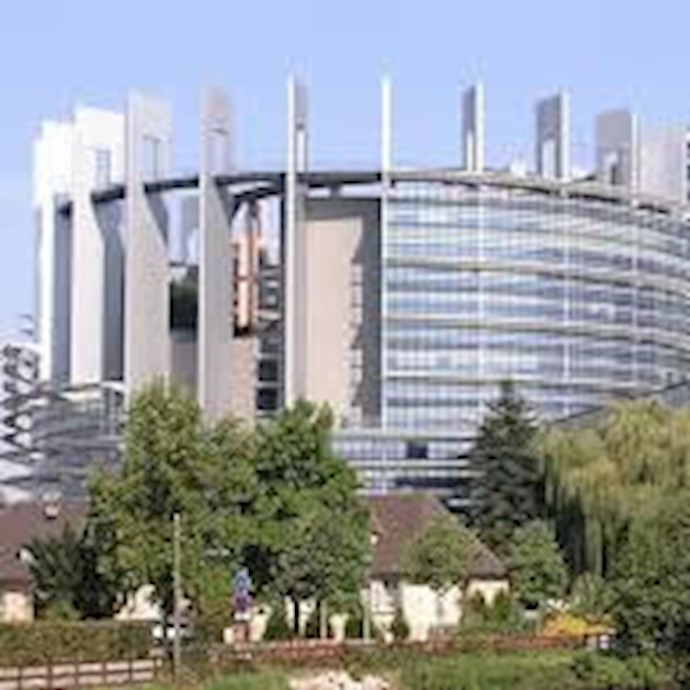 EU sets sanctions on Iran, inching past UN resolution