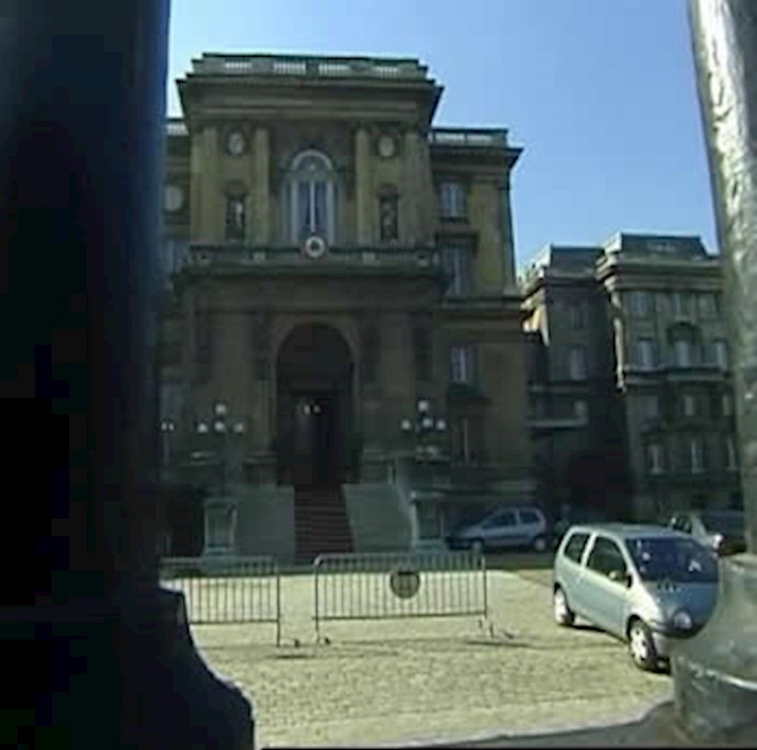 France pushing for more sanctions against Iran