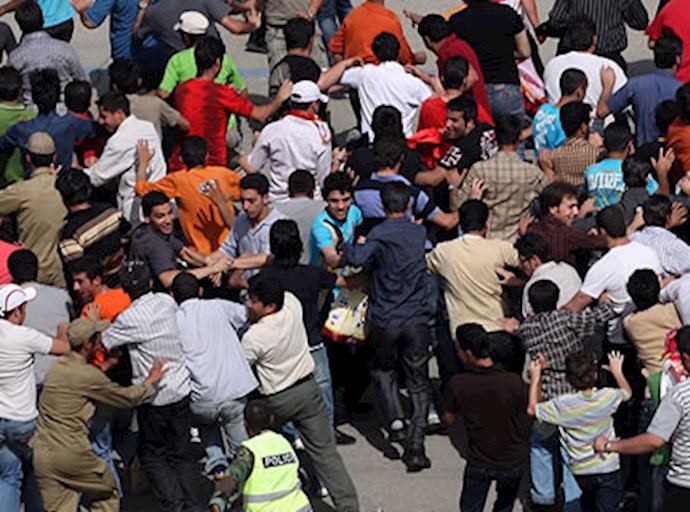 Angry youth demolished 50 buses during an anti-regime demonstration in Qom