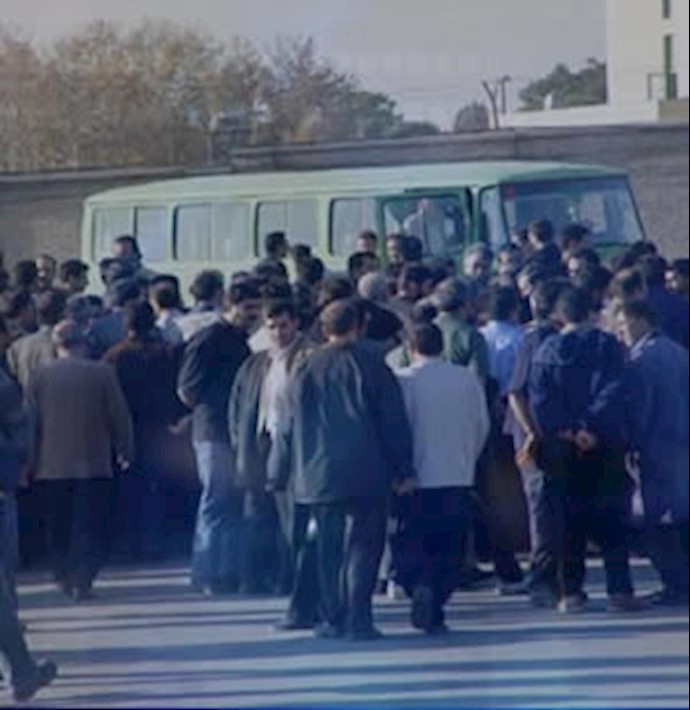 Fired workers protested for their unpaid salaries in Qazvin