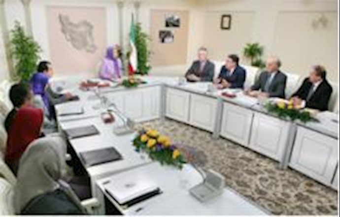 French Committee supports Maryam Rajavi’s call for an international campaign in support of uprising