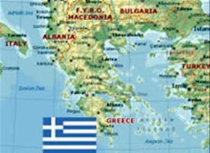 Greece: Iran asylum seekers sew up lips in protest