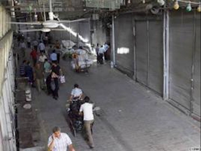 FEATURE-Iran currency drop, strikes show unease over reforms