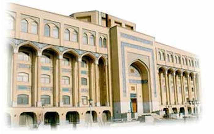Iraqiya: Teachers of the Qom and Najaf Seminaries: Khamenei must be discharged