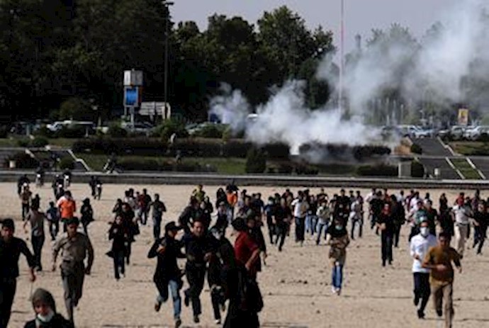 IRAN: Uprisings in the cities of Shiraz، Isfahan، Ahvaz and Gachsaran