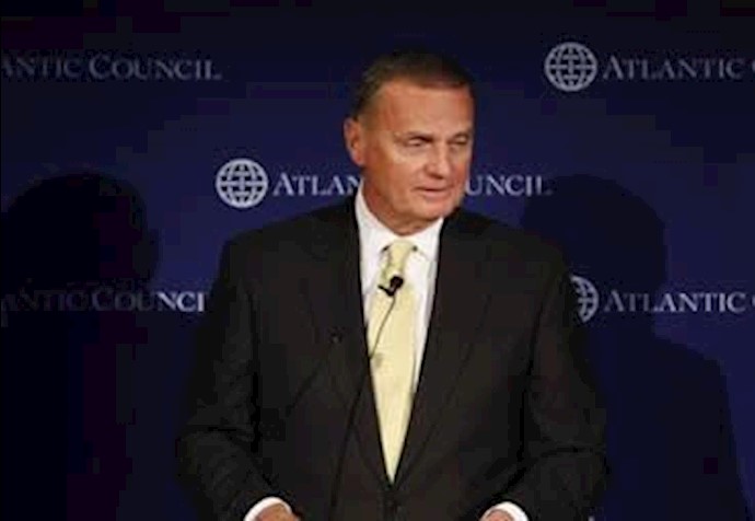 Tough sanctions could see Iran ’regime change’ : top US aide