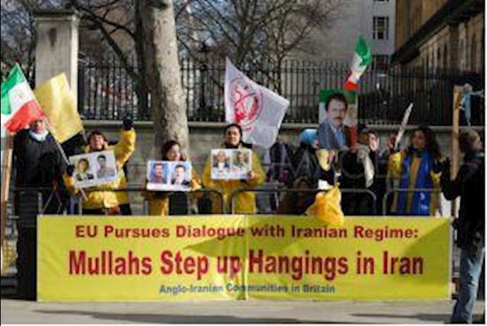 Iranian anti-government protest opposite Downing Street