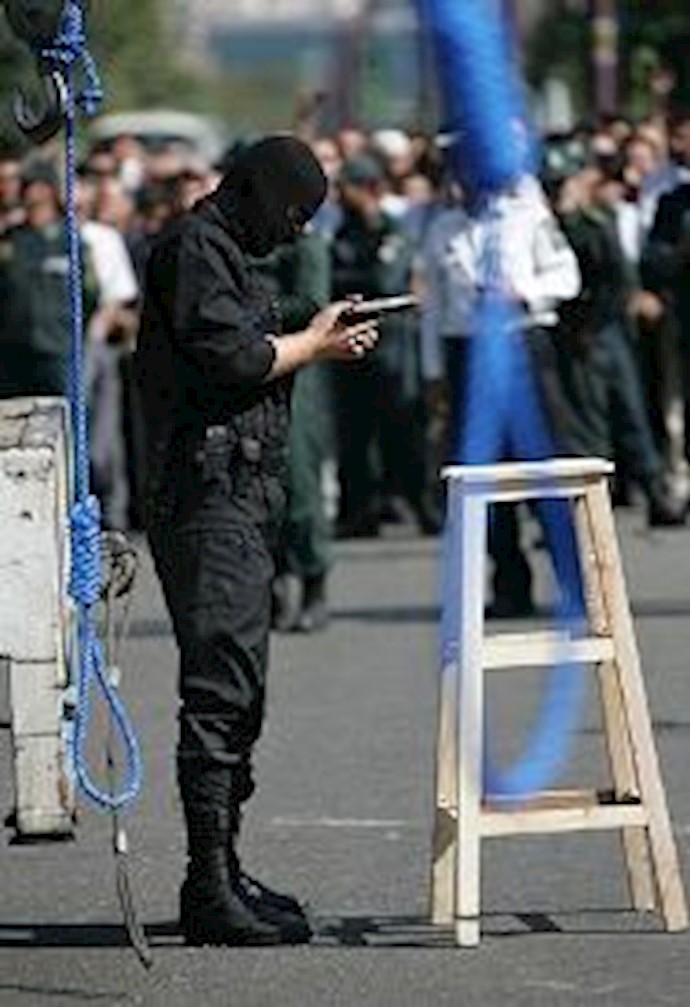 Iran: Two prisoners hanged
