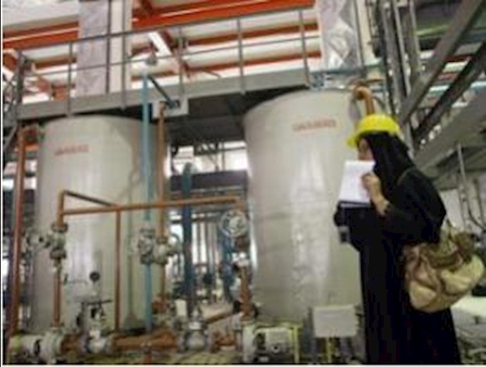 China، Russia pressure Iran to accept UN enrichment deal