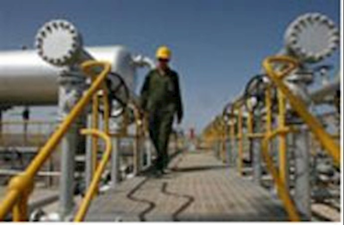 Iran says can cut energy to Europe, hit enemies