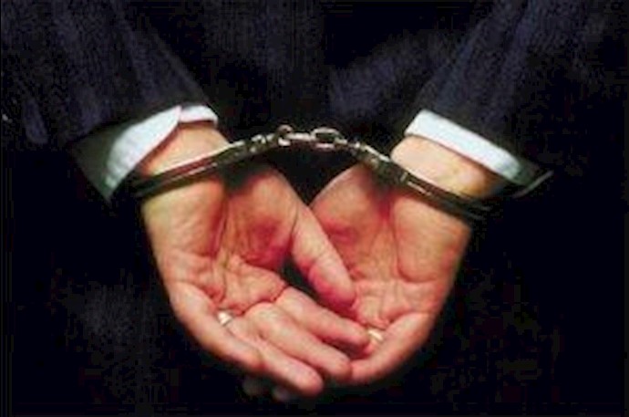 Iran sentences critic filmmaker to prison