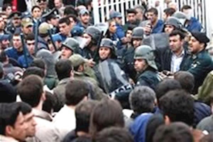 Iran: 52،000 people out of work in vast Asalouyeh gas field