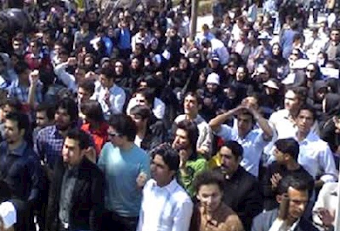 Iran: Laughing banned at Shiraz University