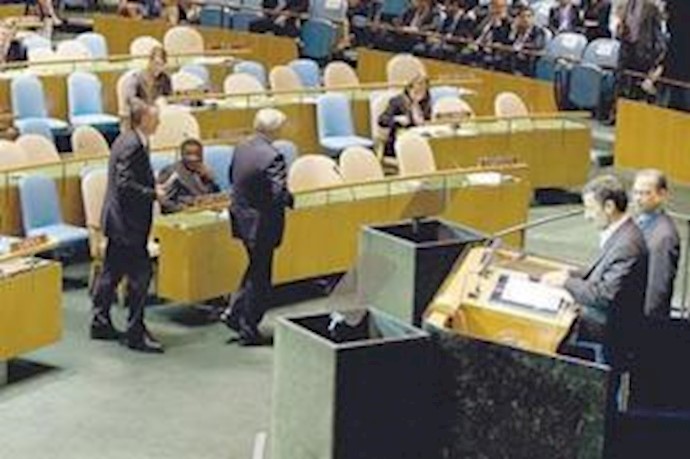 US، Britain، France walk out as Ahamdinejad addresses UN