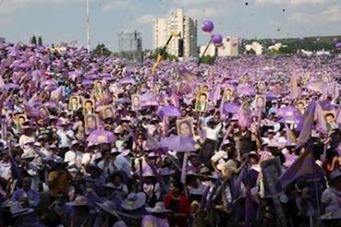 Thousands of Iranian regime opponents in Paris called for true democratic change in Iran