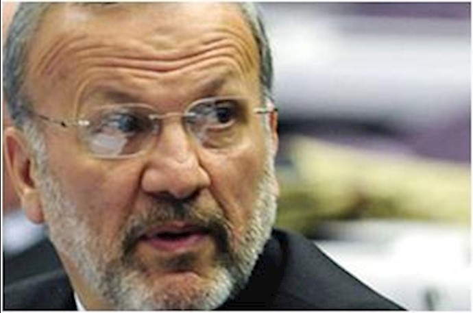 Iran’s foreign minister heckled in Dublin; 3 held