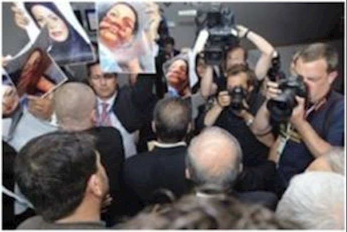 European Parliamentarians protest Motaki’s visit