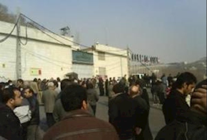 Iran: Families of political prisoners demand unconditional release of loved ones