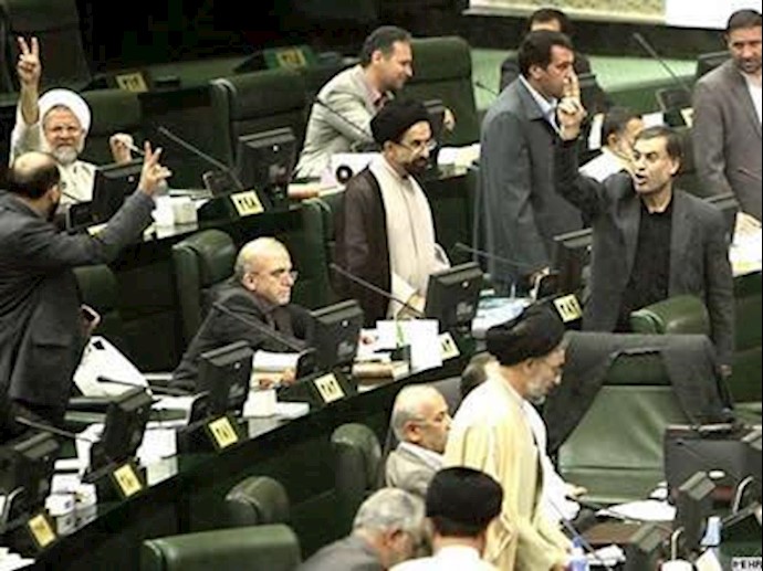 Mullahs’ Majlis (parliament) members file complaint against Ahmadinejad on $3 bn embezzlement scandal