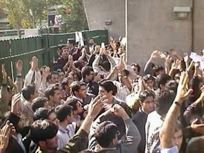 Residents of Tehran’s Hashem Abad district stage protest gathering