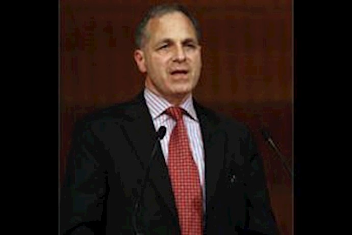 Louis Freeh: President Rajavi we applaud your leadership, we honor your programs, programs that have every single attribute of human rights, freedom rights, women rights